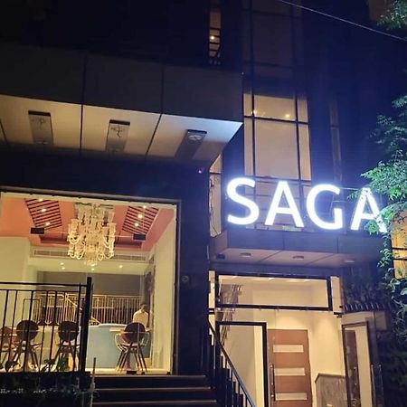 The Saga Hotel New Delhi Buitenkant foto
