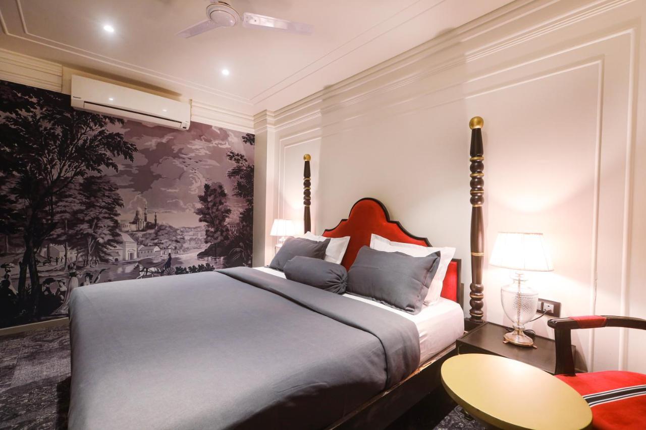 The Saga Hotel New Delhi Buitenkant foto