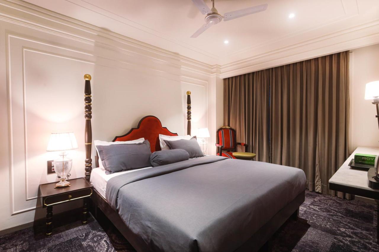 The Saga Hotel New Delhi Buitenkant foto